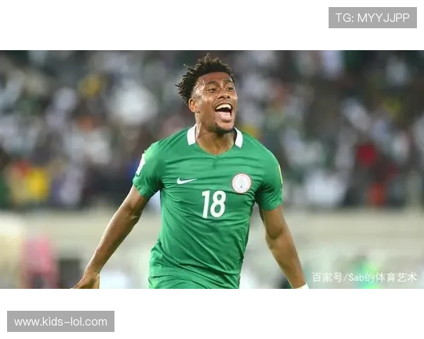 足球球星被粉丝骂如何应对 心理调适与公众形象管理技巧解析